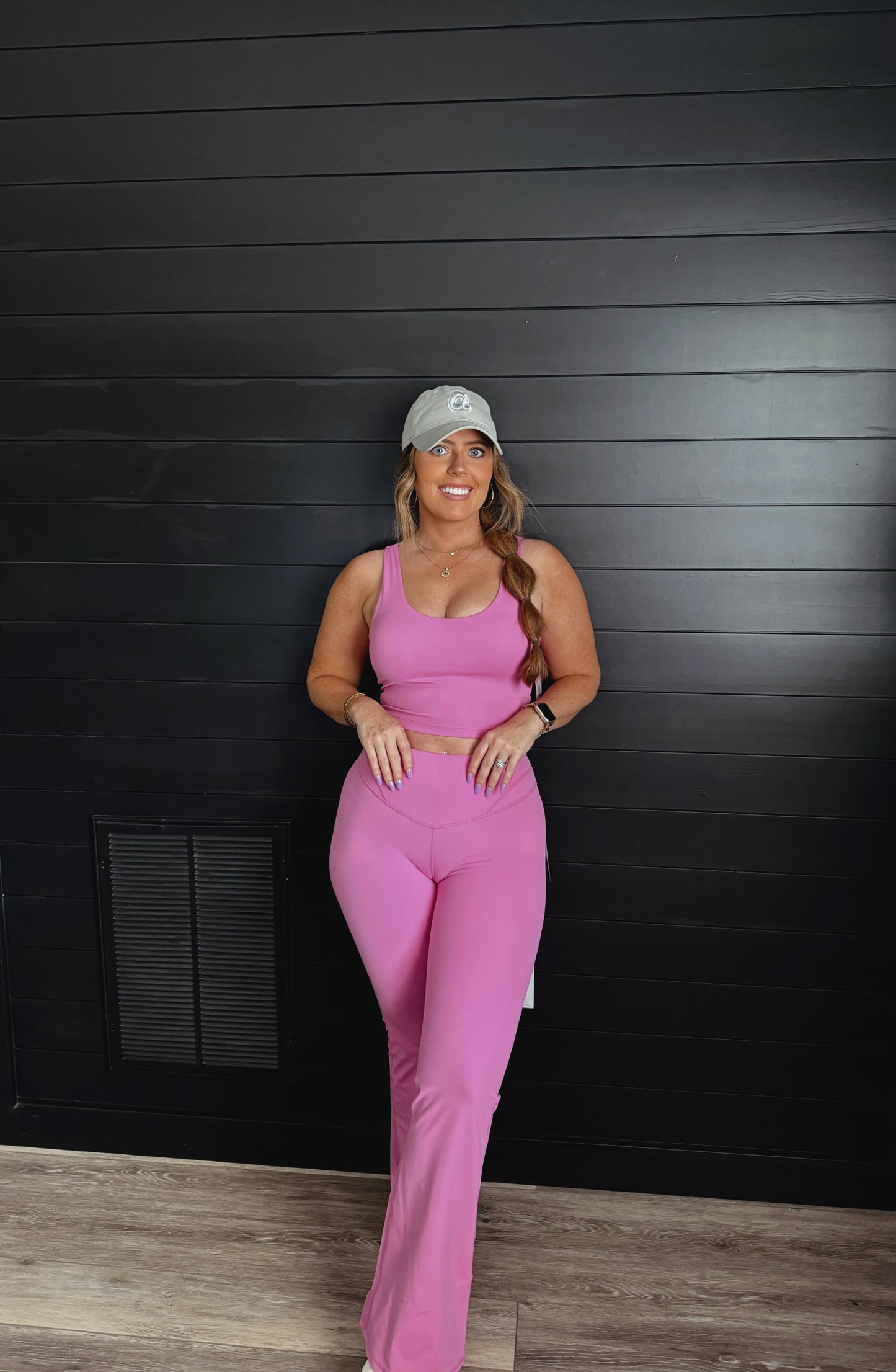 Contour Seam Flared Leggings